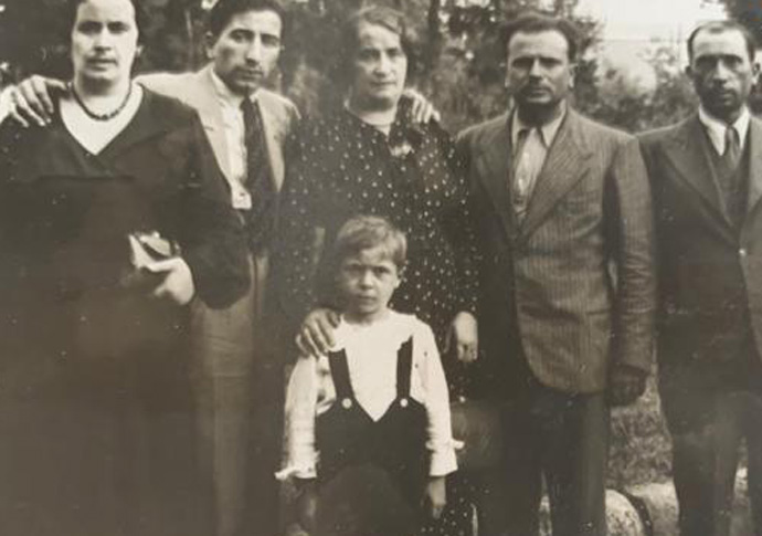 ‘We found Francesco’ Francesco D'Inverno (second right) with Ginevra (centre) and Charlotte Tasselli Arnold's great grandfather Alfredo (second left)