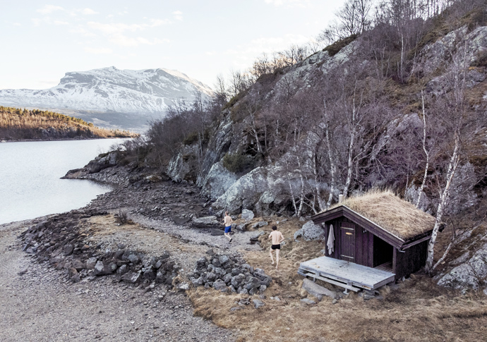 Interview: Sauna –The Power of Deep Heat. By Emma O’Kelly and Maija Astikainen Norway Badstufolk Knuts lakeside sauna