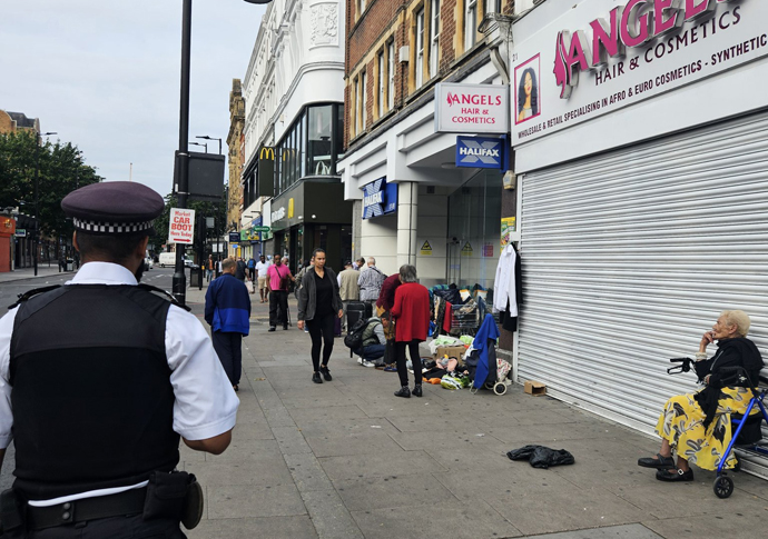 ‘Drugs are real problem, not illegal traders’ nags head _illegal st trading_ met twitter