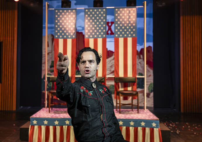 Review: A Face in the Crowd, at Young Vic Theatre Face in the Crowd