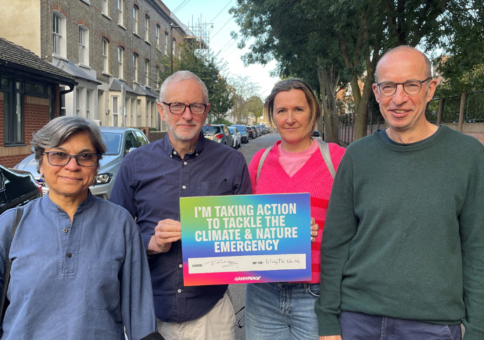 MP helps put brakes on the climate crisis Tanuja Pandit (PUNL) Jeremy Corbyn MP Lucy Kane (ICAP) David Twine (IEA)