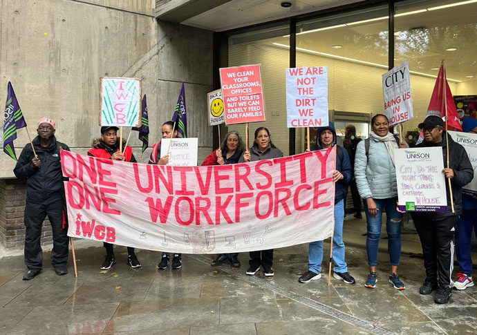 Uni cleaners: ‘Bring us in-house’ cleaner protest2