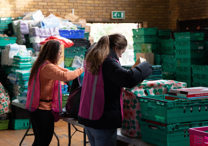 ‘We don’t say no to those who need help around Christmas’ Peoples Army 6W1A0121