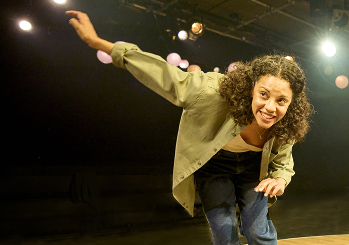 Review: Elephant, at Menier Chocolate Factory Anoushka_Lucas_in_Elephant_1_credit_Manuel_Harlan