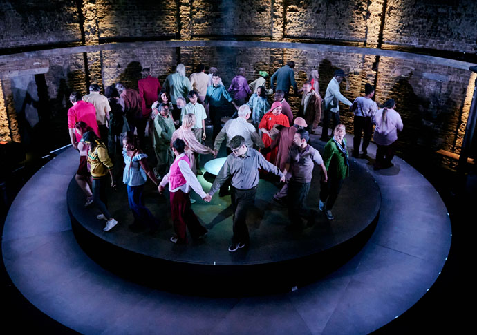 Review: 81 (Life), at Almeida Theatre 81 (Life)_Mark Dawson Photography (1)