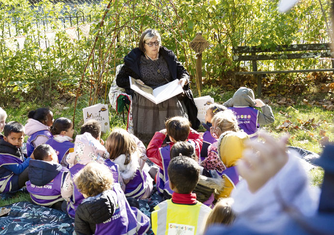 Wildlife garden’s a joy, says author Jackie Morris SB_13 CROP