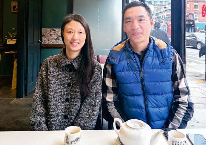 Restaurant that will get you singing Round Square Chinese restaurant_Bing and Simon