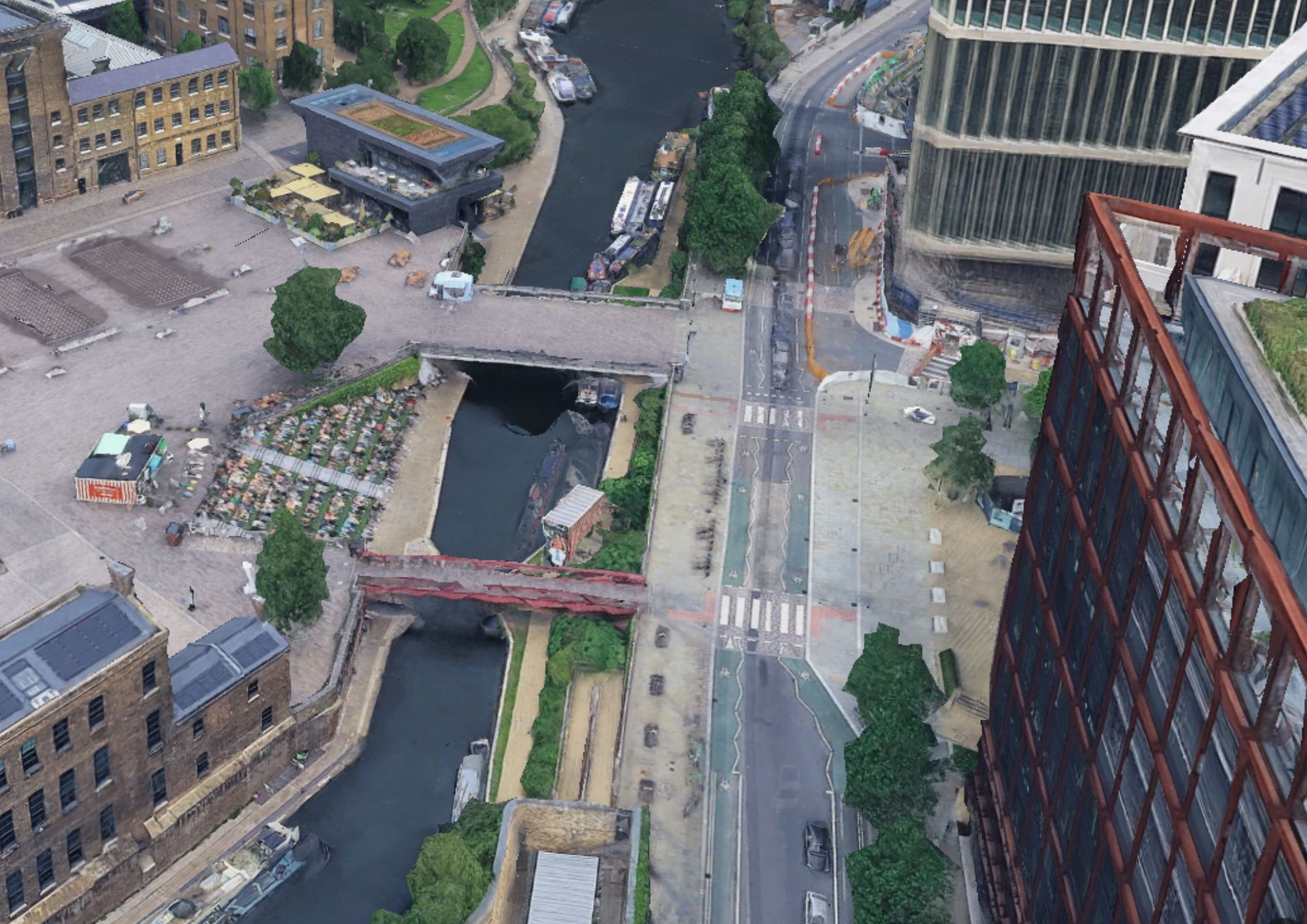 Driverless cars? Let’s see them take on Goods Way, say black cab drivers driverlesscars