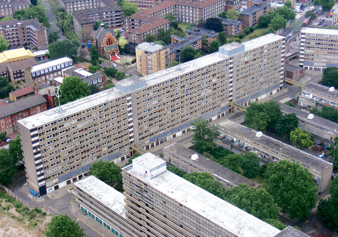 Heygate_Estate SE1_tower_credit London SE1 Community Website_CC BY 2.0