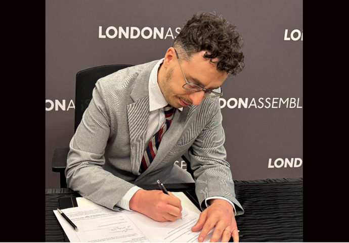 City Hall call for opposition leader Benali Hamdache signs on at London assembly