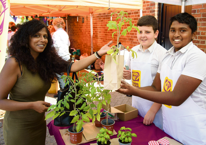 School Food Matters Know your Onions  Sal Enfield  Market