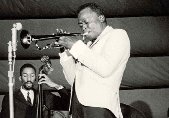 Miles_Davis_1963_credit Mallory1180_CC BY-SA 4.0